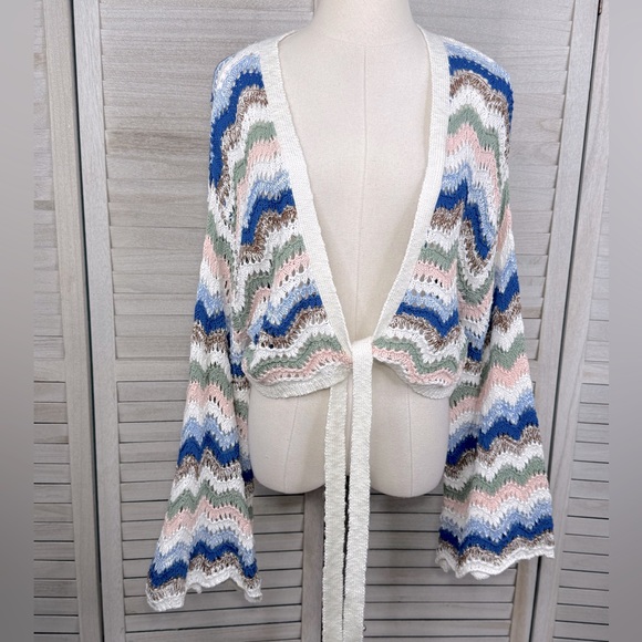 FRANCESCA'S Chevron Stripe Trumpet Sleeve Tie Front Cropped Cardigan-Large - Picture 1 of 2